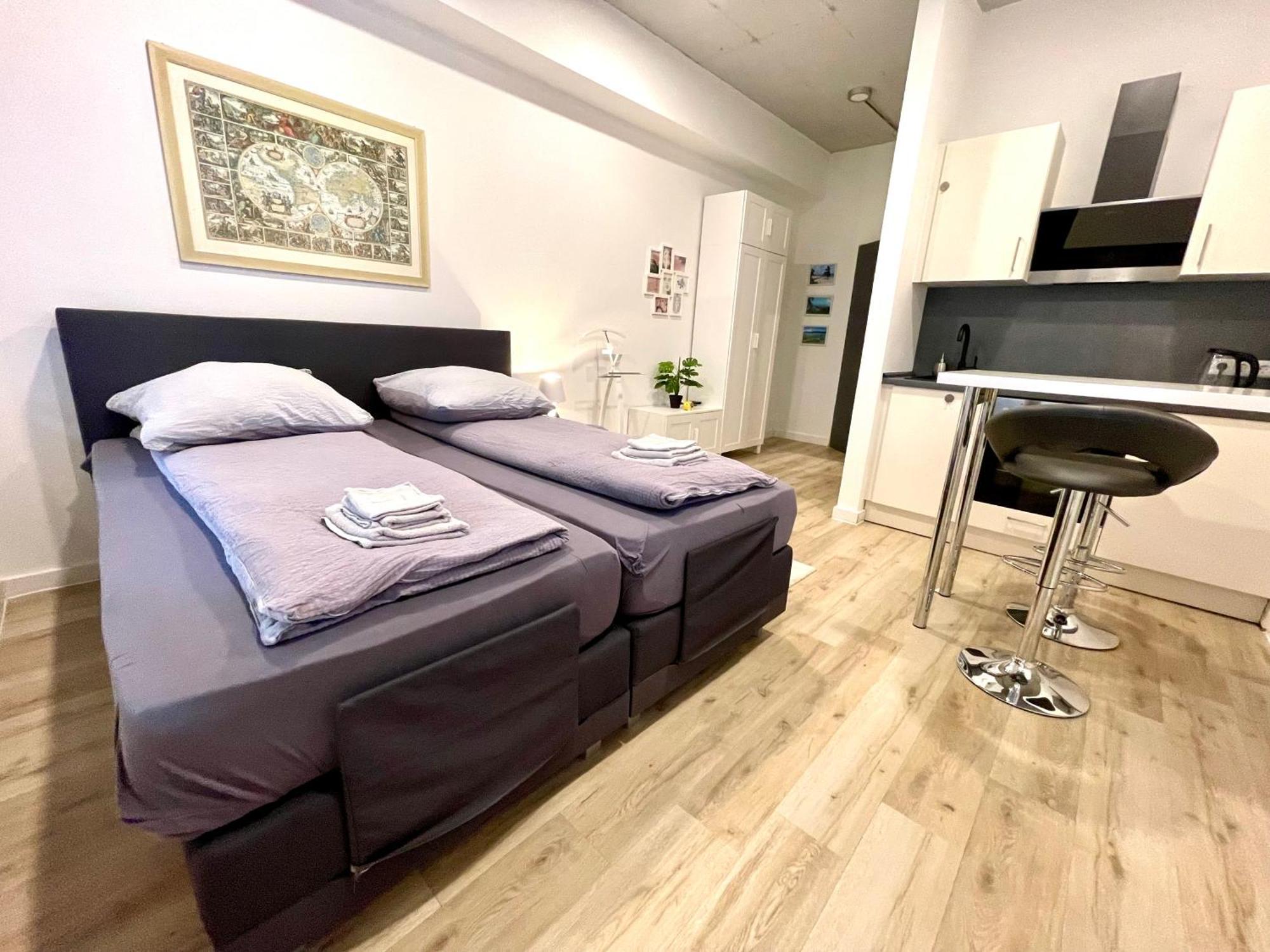 Neu Wunderschoenenes Weisses Apartament Am Schloessle Zentrum Goldstadt Pforzheim Buitenkant foto