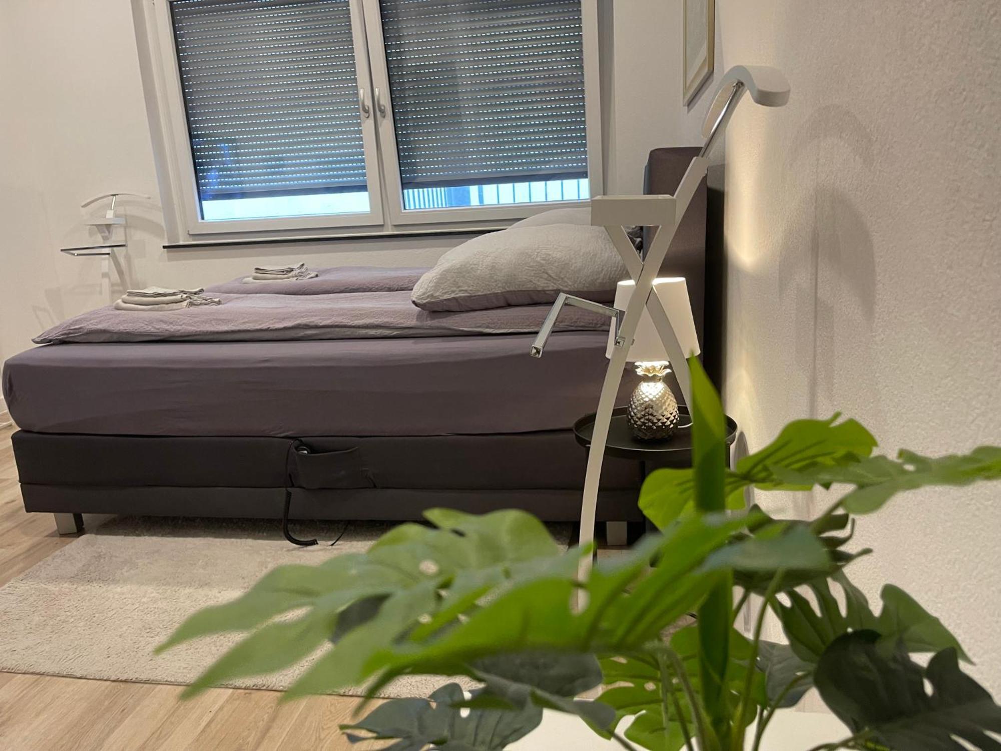 Neu Wunderschoenenes Weisses Apartament Am Schloessle Zentrum Goldstadt Pforzheim Buitenkant foto