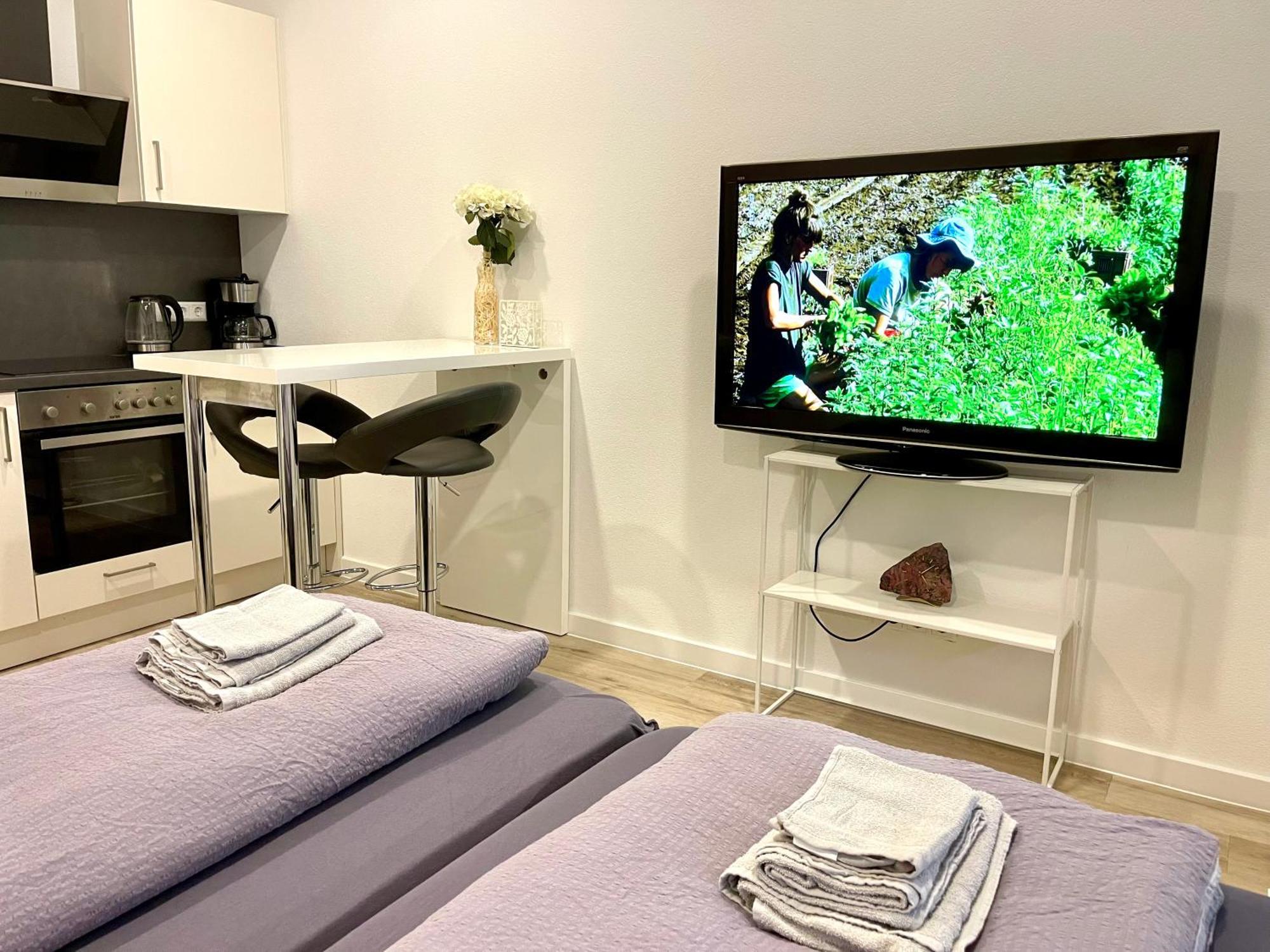Neu Wunderschoenenes Weisses Apartament Am Schloessle Zentrum Goldstadt Pforzheim Buitenkant foto