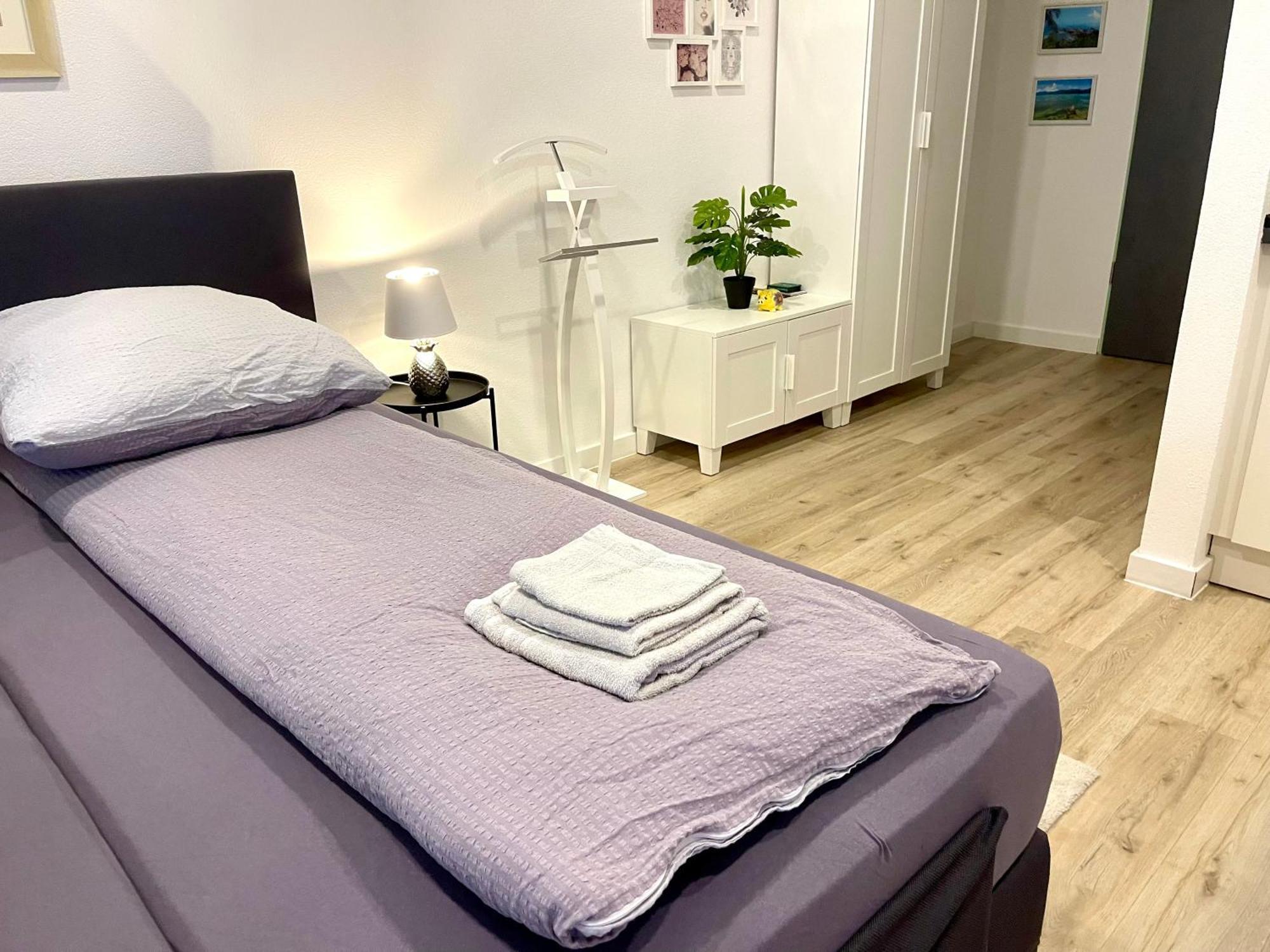 Neu Wunderschoenenes Weisses Apartament Am Schloessle Zentrum Goldstadt Pforzheim Buitenkant foto