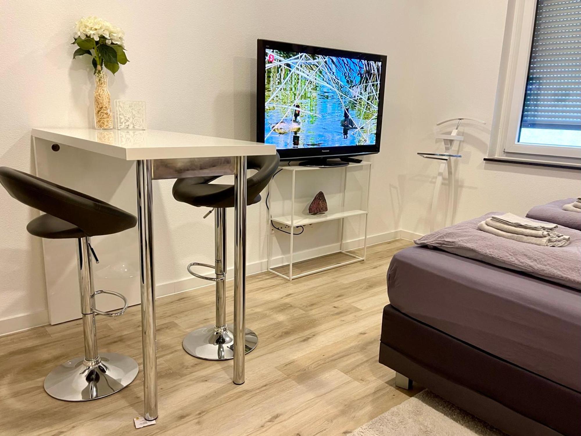 Neu Wunderschoenenes Weisses Apartament Am Schloessle Zentrum Goldstadt Pforzheim Buitenkant foto