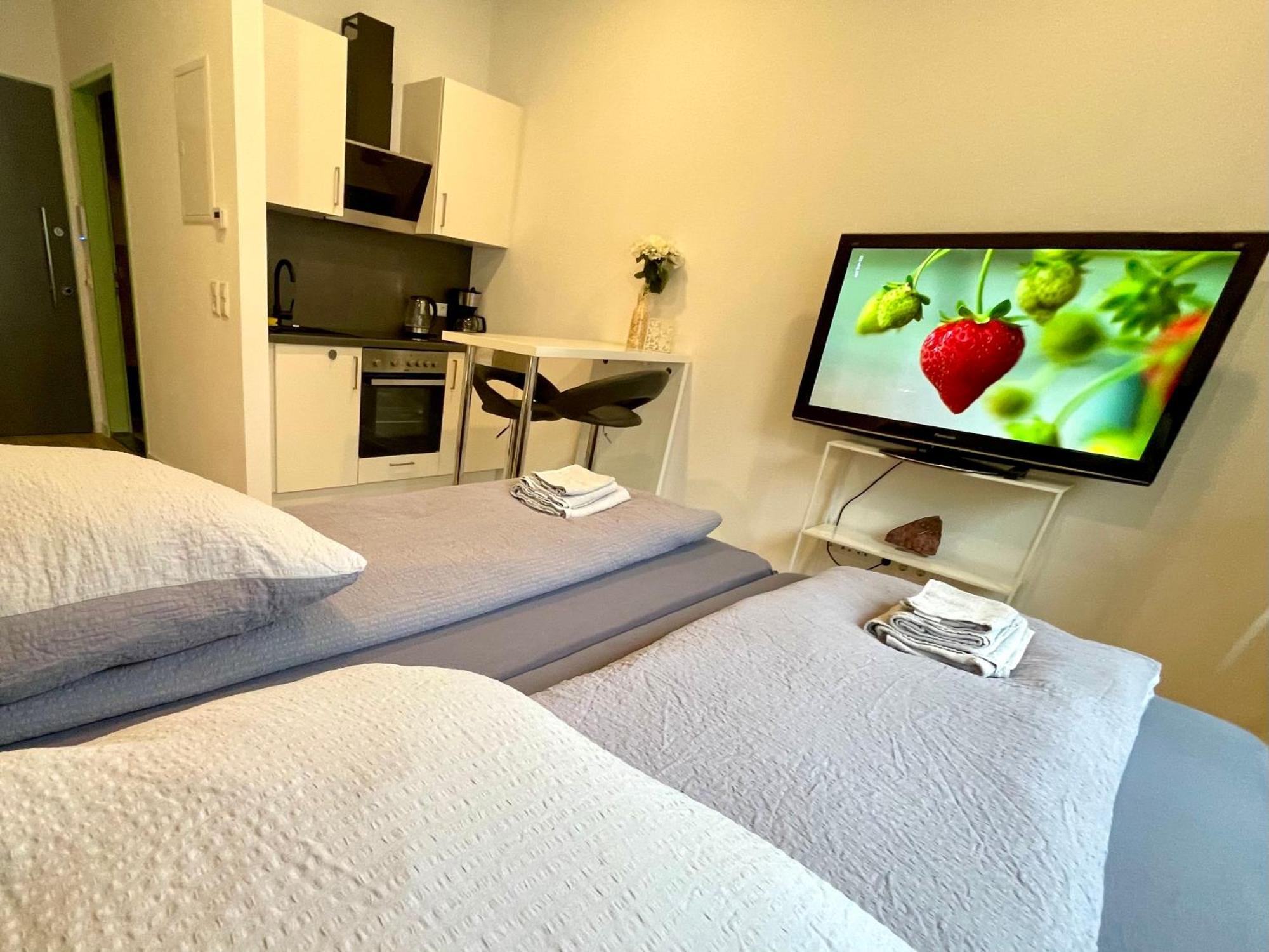Neu Wunderschoenenes Weisses Apartament Am Schloessle Zentrum Goldstadt Pforzheim Buitenkant foto