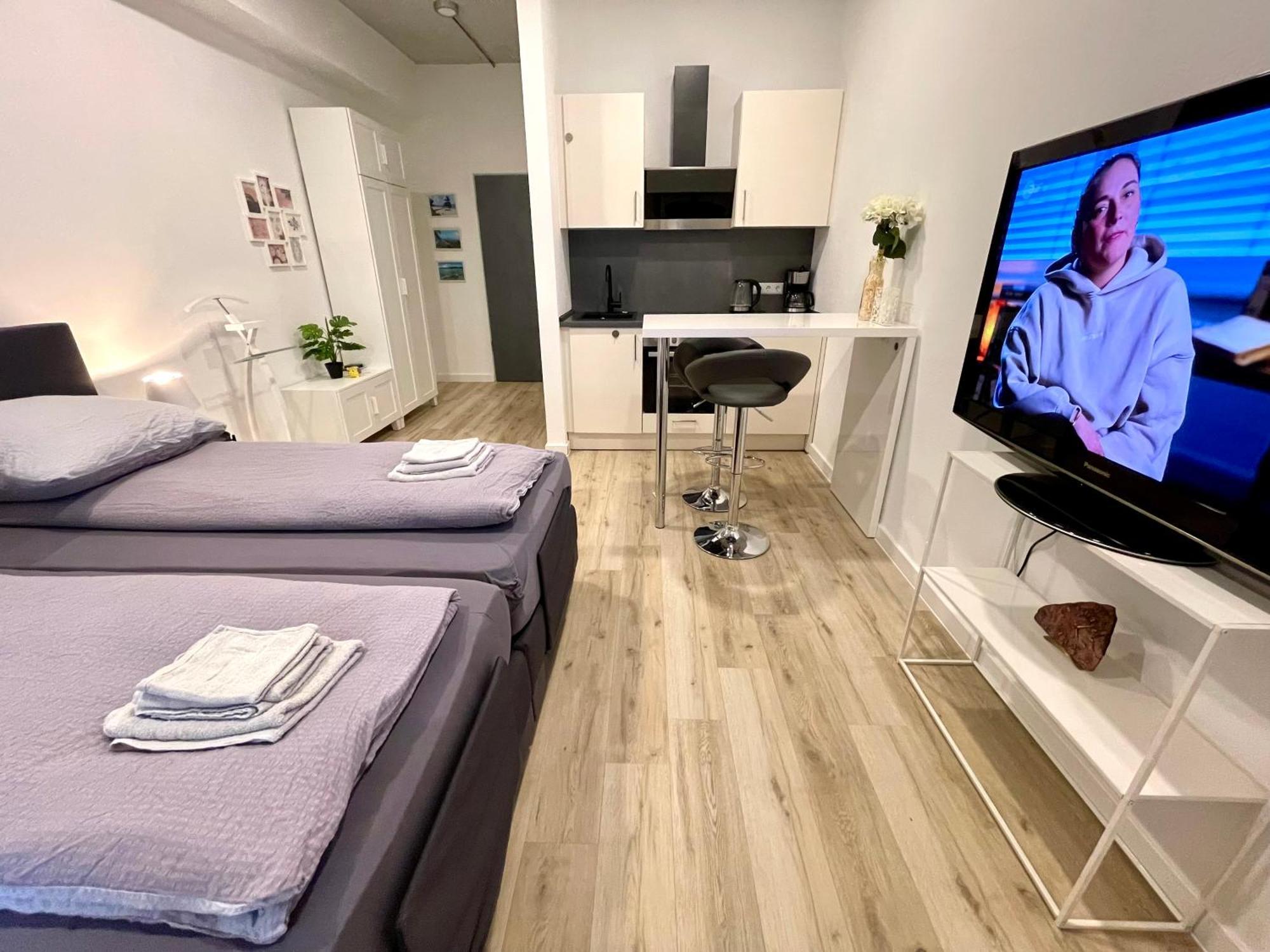 Neu Wunderschoenenes Weisses Apartament Am Schloessle Zentrum Goldstadt Pforzheim Buitenkant foto