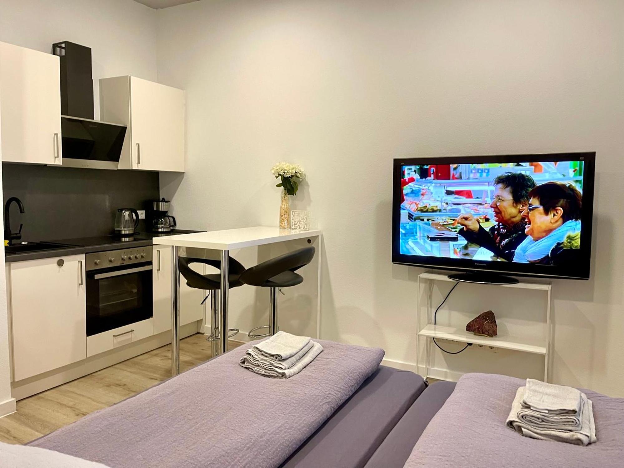 Neu Wunderschoenenes Weisses Apartament Am Schloessle Zentrum Goldstadt Pforzheim Buitenkant foto