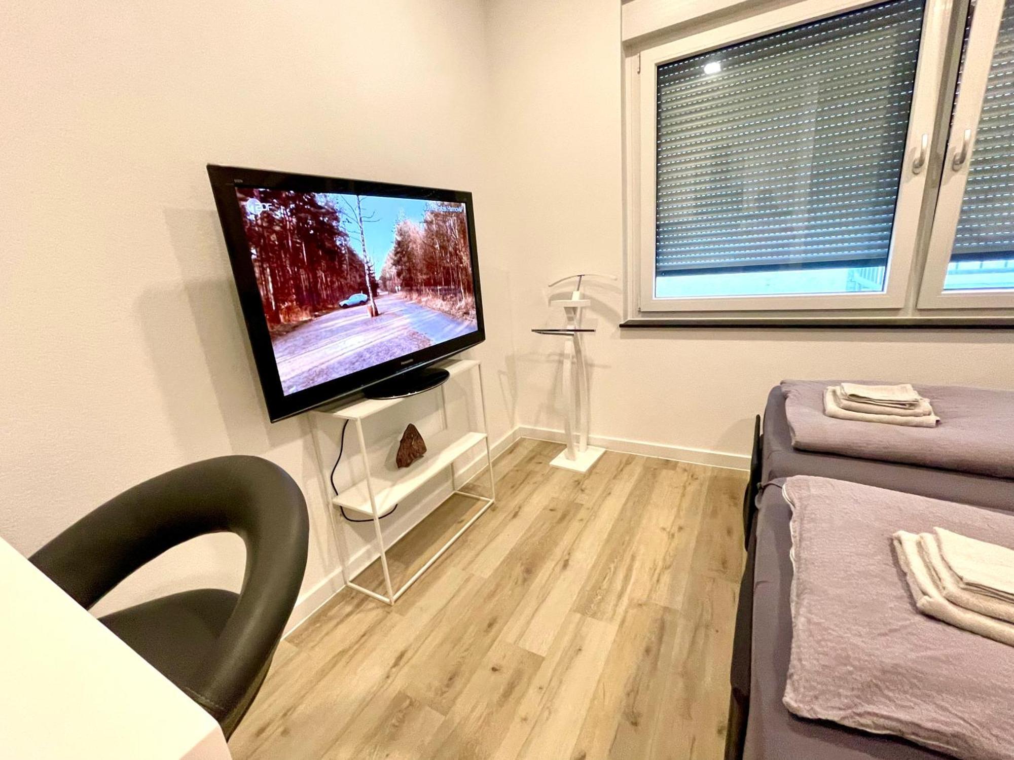 Neu Wunderschoenenes Weisses Apartament Am Schloessle Zentrum Goldstadt Pforzheim Buitenkant foto