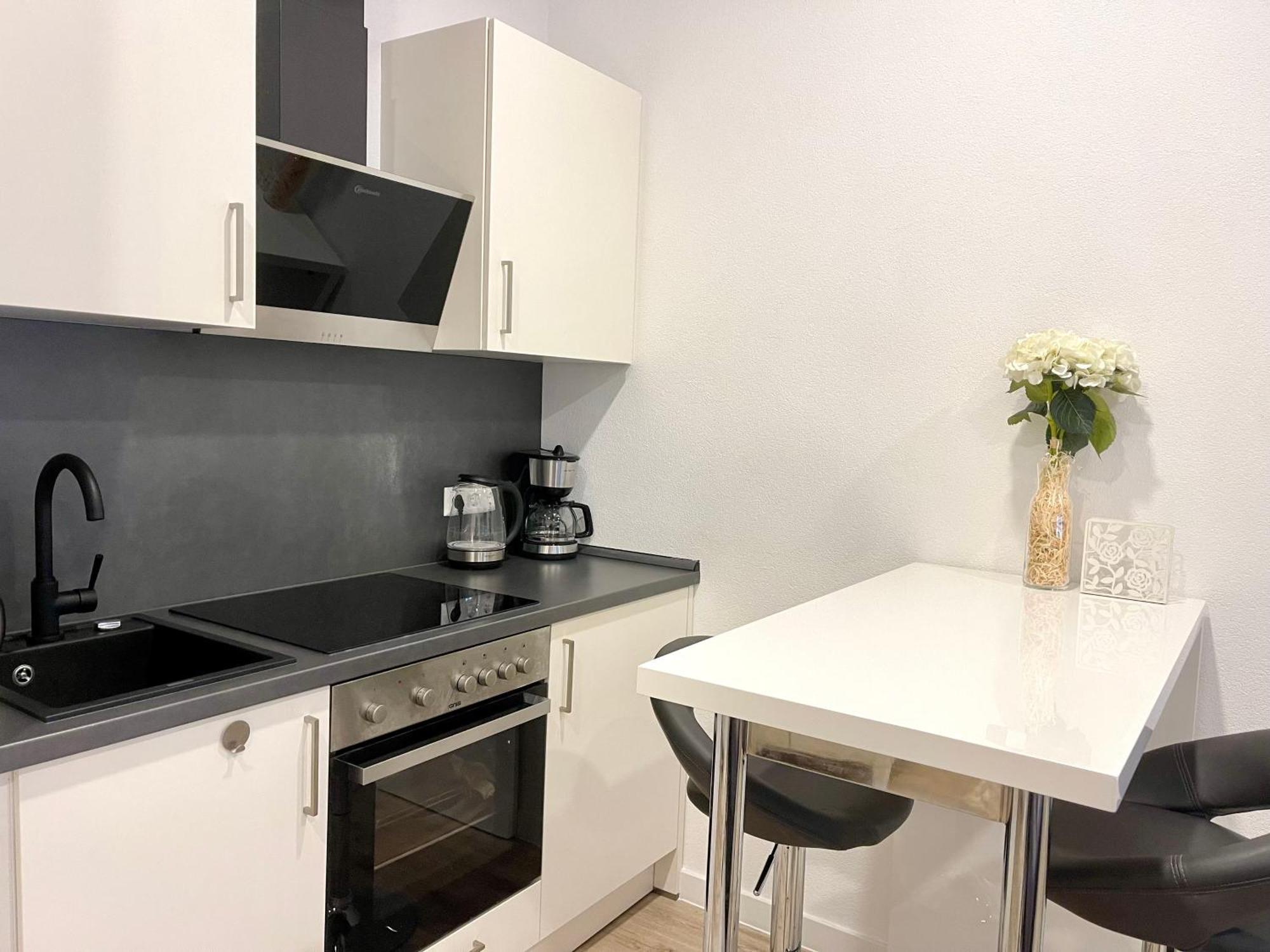 Neu Wunderschoenenes Weisses Apartament Am Schloessle Zentrum Goldstadt Pforzheim Buitenkant foto