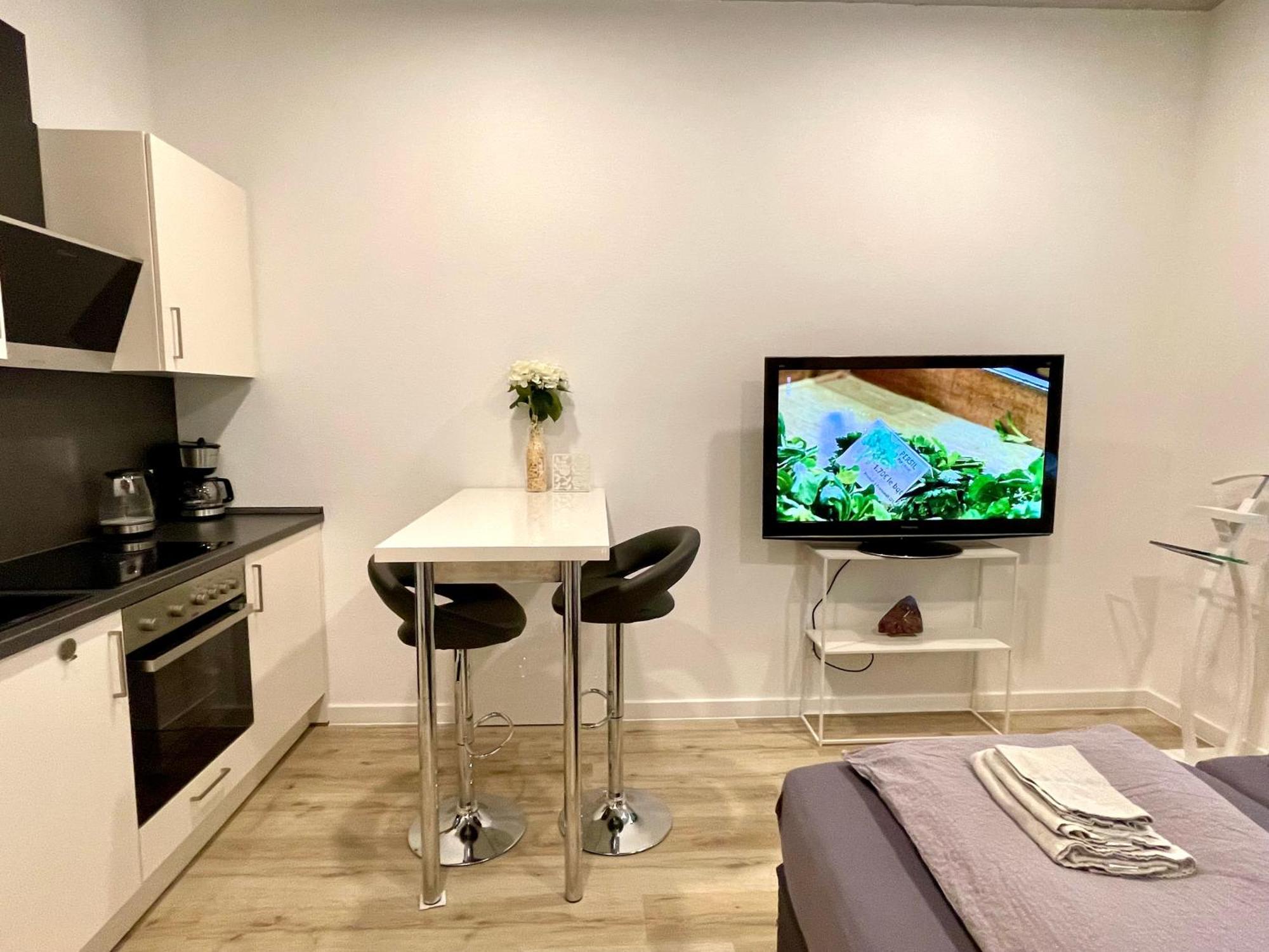 Neu Wunderschoenenes Weisses Apartament Am Schloessle Zentrum Goldstadt Pforzheim Buitenkant foto